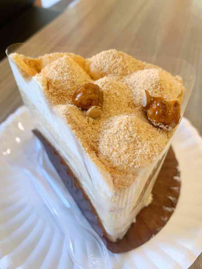 blue洛兰西点(粮道街店)-"好吃!榛果巧克力口感特别好～我想今年.