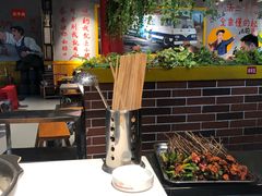 -钢管厂五区小郡肝串串香(滨江店)