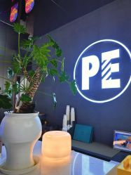 -PE SALON