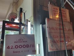 -Bánh Mì Huynh Hoa