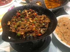-鑫巴蜀小镇 · 水煮鱼专研店(玉桥店)