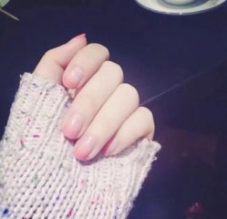 渐变-染指坊日式美甲美睫设计中心