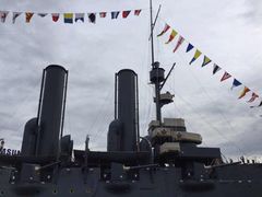 -阿芙乐尔号巡洋舰