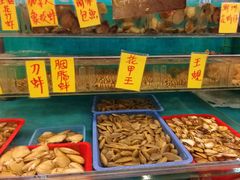 水产区-鲜入围煮花胶鸡海鲜火锅