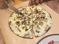 -玛格萝妮比萨屋(四平店)