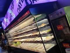 -佰人王串串香火锅(洋珠巷店)