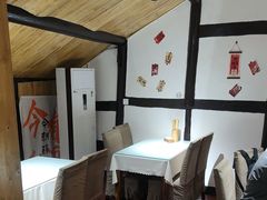 -华光驿站私房菜·黑金冠