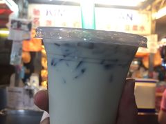 豆浆加凉粉-义钦豆腐花