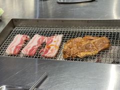 -马路牙子烧烤音乐酒馆(望京店)
