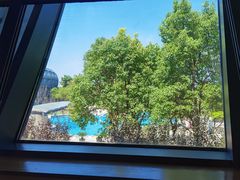 -上海滴水湖皇冠假日酒店