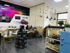 -上海蓝精灵改灯旗舰店(顾戴路店)