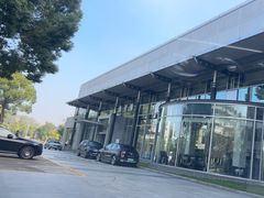 -上海星瀚奔驰4S店(红柳路店)