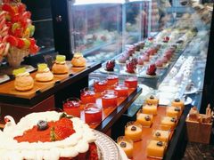 -雍容荟帝王蟹活龙虾展台自助(IFS黑金店)