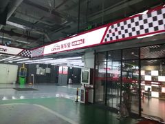 -皇庭广场-地下停车场