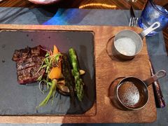 澳洲和牛M9板腱牛排-YUE·6·西式融合餐厅(外滩六号店)