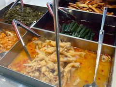 -狗撵鸭(泰山公寓店)