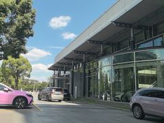 -上海星瀚奔驰4S店(红柳路店)