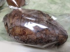 无花果欧包-天井·丑面包搭咖啡