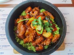 西班牙海鲜辣味煲仔饭-ATLAS COFFEE(雅居乐中心店)