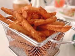 -Oasis Bar & Grill