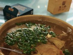 -五谷芳乳鸽王(海景店)