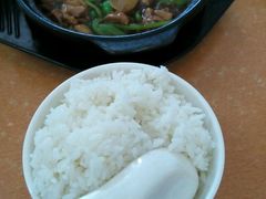 -杨铭宇黄焖鸡(新华路店)