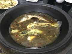-铁锅炖灶台鱼老三炖鱼馆