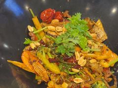 -川山城麻辣香锅(鼎汇美食城店)