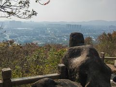 -灵岩山风景区