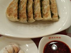 手工猪肉茴香馅饼-孟记粥铺·家常菜·烧烤·粥(亚运村店)