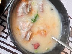 -云晓光头烧烤吧(川沙绿地店)