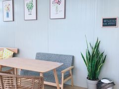 -花苑里咖啡(威远店)