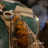 网红店lounge打卡[礼花]