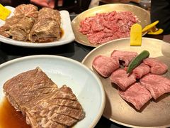 -山川小町·极番烧肉(新地假日广场店)