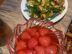 -喝丢一只鞋海鲜烧烤(市场店)