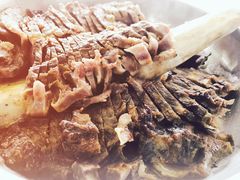-ROAST coffee & eatery