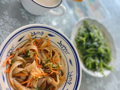 -天天向上素食餐厅(五台山店)