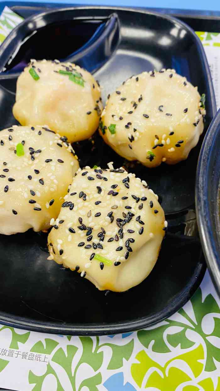 小杨生煎(芮欧百货店)-"又涨价了,6元1两了.不过味道还是那么.