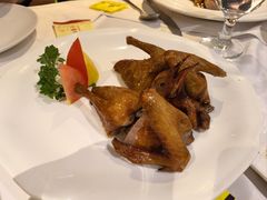 招牌红烧乳鸽-太平馆西餐厅(北京路店)