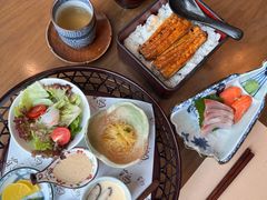 -Tsuru鹤日本料理(静安香格里拉店)