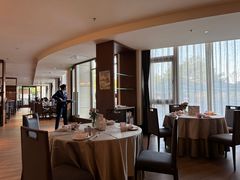 -静之湖湖畔餐厅