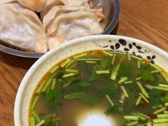 -黄阿姨锅贴大王(万航渡路店)