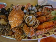 -J Daeng Seafood