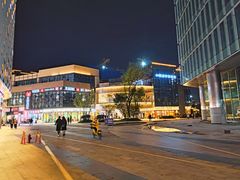 -宝龙城(杭州滨江店)