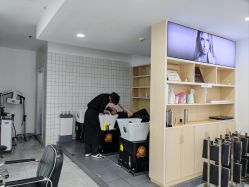 -Coo Hair salon