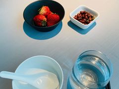 草莓-屋里厢上海菜馆