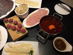 -小天鹅火锅·一线江景洪鼎旗舰店(洪崖洞店)