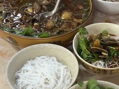-铭记嘎洒生态鳝鱼(迎春街店)
