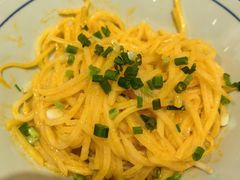 蟹黄咸蛋土豆丝-荆九爷爆炒桥头三嫩(云南北路店)