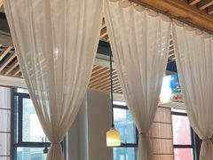 靠窗位-狐狸爱上椰子鸡(滨江星光大道店)